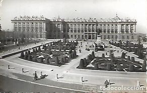 Postales: MADRID - 111. PLAZA DE ORIENTE. PALACIO NACIONAL - SIN CIRCULAR